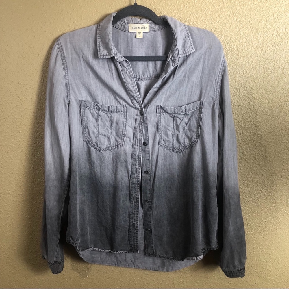 Anthro Cloth & Stone Chambray Button Up